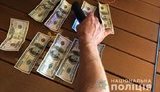 ГБР: Таможенник на Ивано-Франковщине задержан за требование $2,5 тыс. взятки