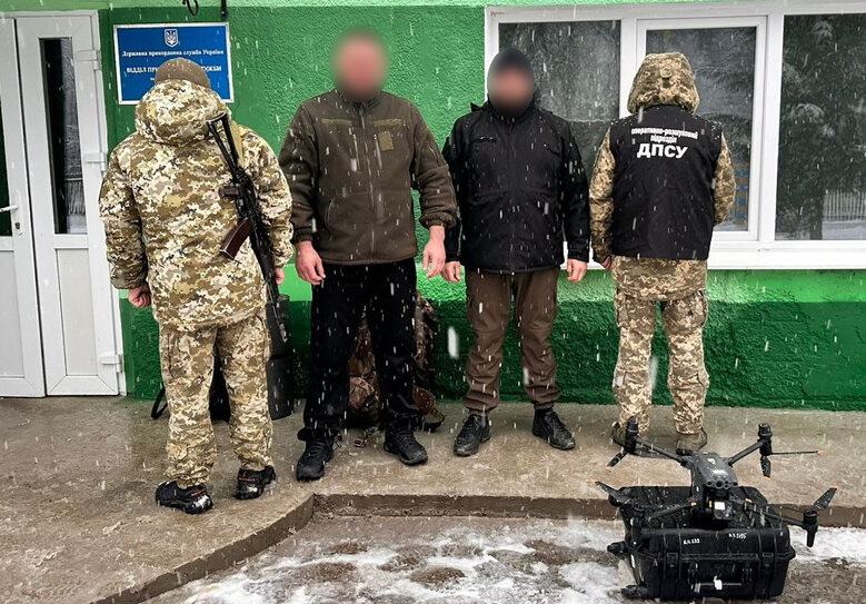 На кордоні з Румунією затримали порушників за допомогою дрона