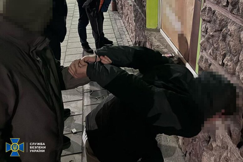 Во Львове приспешники РФ пытались взорвать машину воина ВСУ