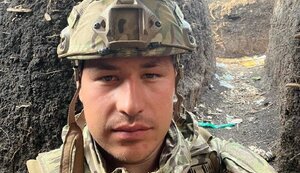 Артем Панчик: "Лежать кілька десятків чорних пакетів. Береш кожен з них, відкриваєш і дивишся - там твій боєць чи ні"