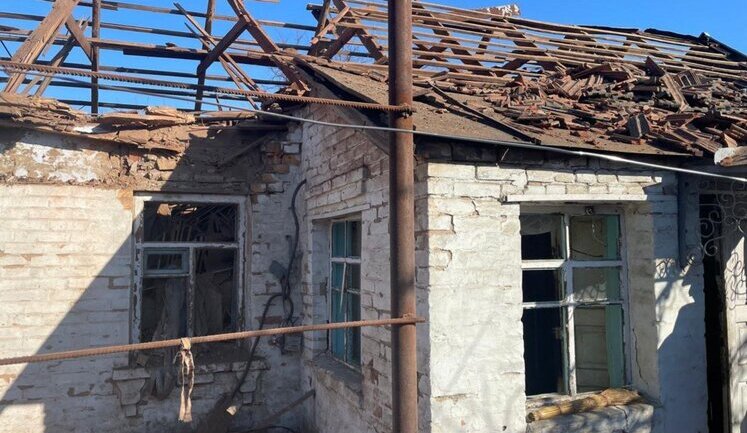Окупанти атакували Нікопольщину з артилерії та БпЛА: шестеро поранених, пошкоджено будинки, інфраструктуру, підприємства та АЗС. ФОТОрепортаж