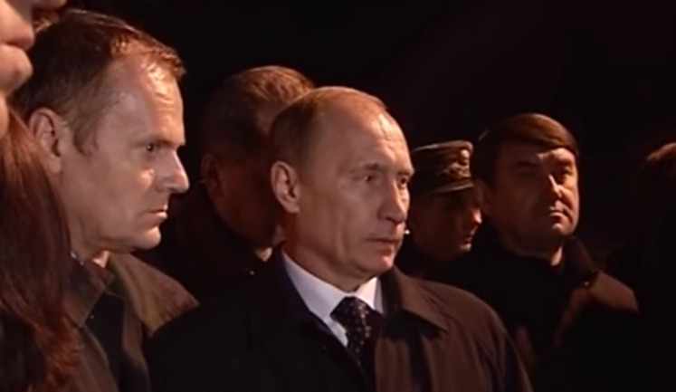 Обломки президентского ТУ-154М лежали за 60 метров до березы, в которую по версии РФ врезался самолет, - результаты расследования польской комиссии. ВИДЕО