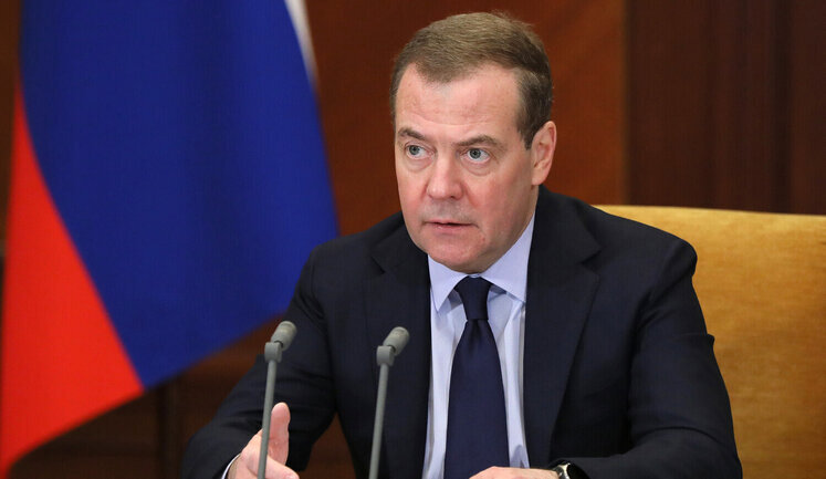 Медведєв знову заговорив мовою "референдумів" - цього разу про Гренландію