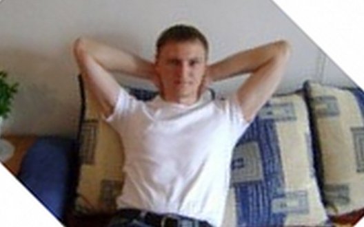 Погрожував відрізати пальці болгаркою: російського