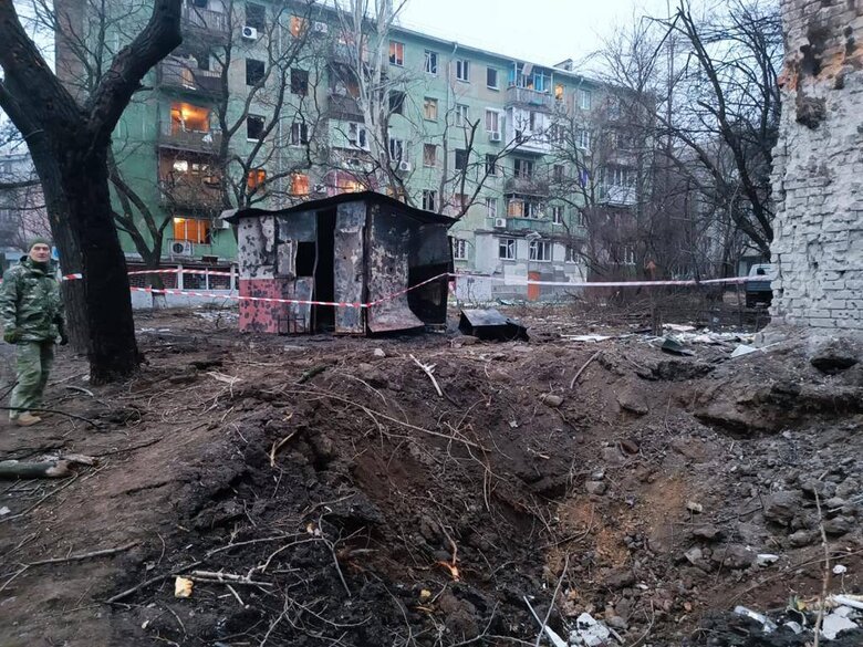 Внаслідок обстрілу Запоріжжя пошкоджено будинок, в області ударили по ангару, де зберігалась продукція, - ОП 05