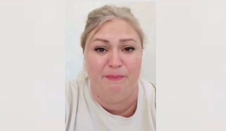 Russian woman reports on success of Defence Forces after visiting Russian army hospital in Belgorod: "There are about 1,000 wounded every day. Some people are missing half head, half face. Or just half person". VIDEO