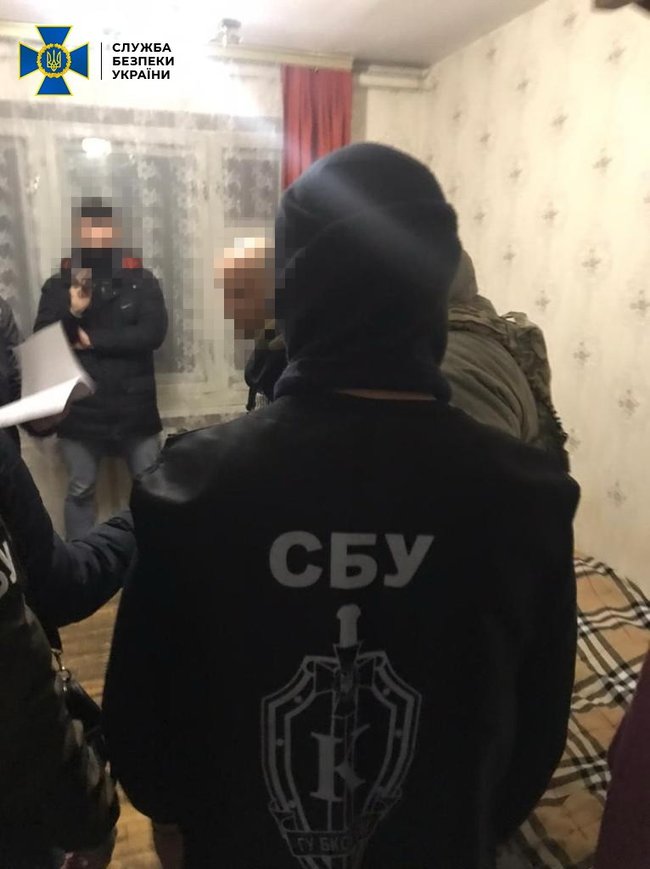 СБУ викрила підполковника податкової міліції, який зливав стратегічно важливу інформацію терористам ДНР 03
