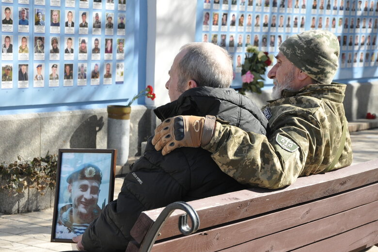 Memory of soldiers who died in war with Russian Federation since 2014 was commemorated in center of Kyiv 13
