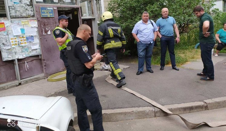 В Киеве из-за утечки газа эвакуировали многоэтажку, - ГСЧС. ФОТО