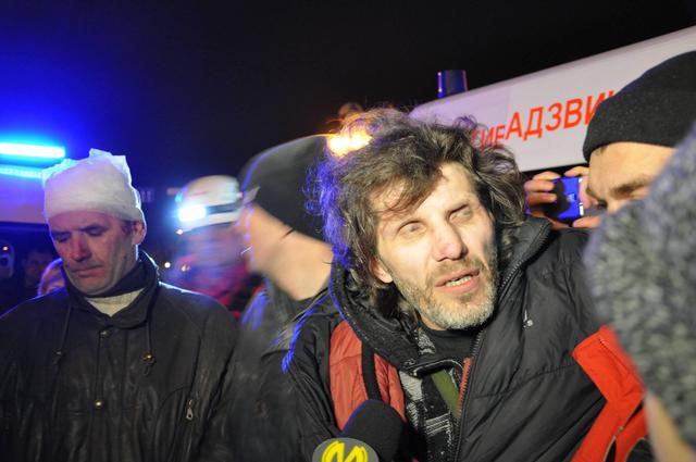 Полиция задержала главу "Добровольческого движения ОУН" Коханивского после потасовки между протестующими и правоохранителями 06
