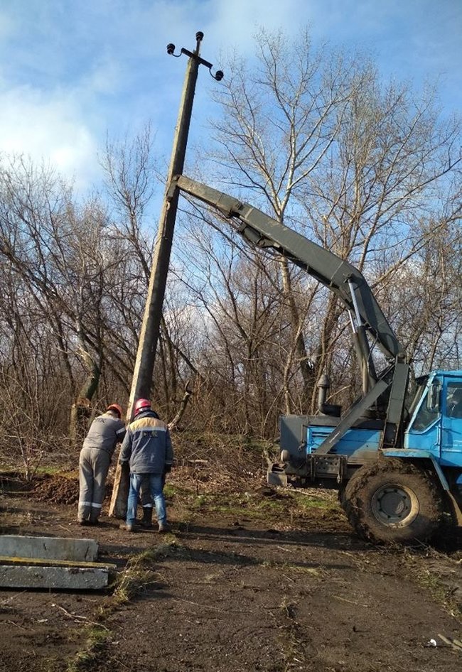 Україна повністю відновила електропостачання в прифронтових населених пунктах Травневому і Гладосовому, - штаб АТО 01