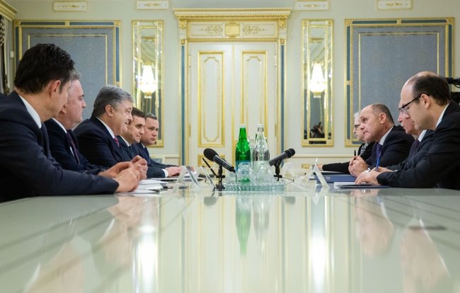 Порошенко обговорив із президентом Нацради Австрії Соботкою звільнення українських моряків і Північний потік-2 02