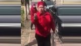 "Дебилина, бл#дь! Ах, ты сучара! Бл#дина! Пошла вон!" - член комиссии по культуре и образованию, депутат горсовета Бучи Березинец "работает" с избирателями. ВИДЕО