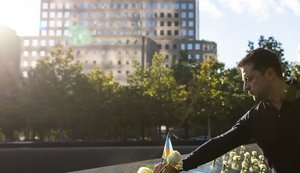Zelenskyi lays flowers at 9/11 memorial in New York. PHOTOS