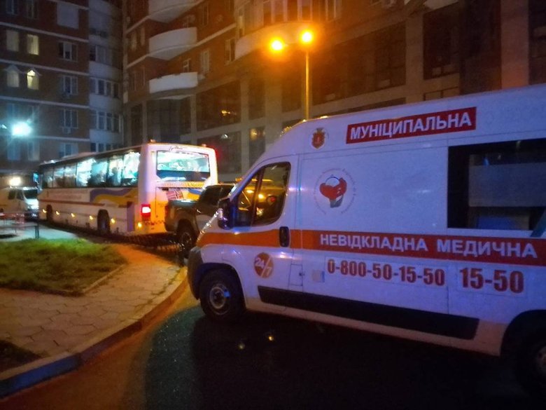 Одесса под массированным ударом: повреждены дома, инфраструктура и десятки автомобилей