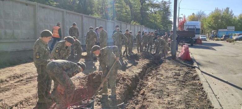 Алею пам’яті захисників України відкриють у Києві 14 жовтня 01