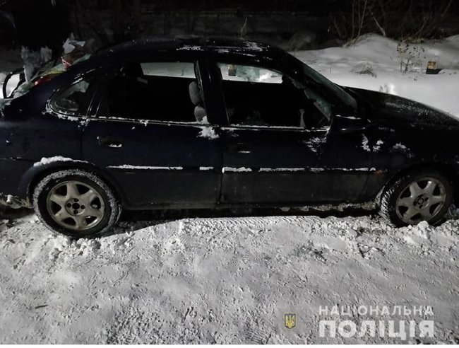 Избиение журналистов и изрубленный топором автомобиль: открыто уголовное производство, девять охранников доставлены в полицию для дачи объяснений 01 Избиение журналистов и изрубленный топором автомобиль: открыто уголовное производство, девять охранников доставлены в полицию для дачи объяснений 01