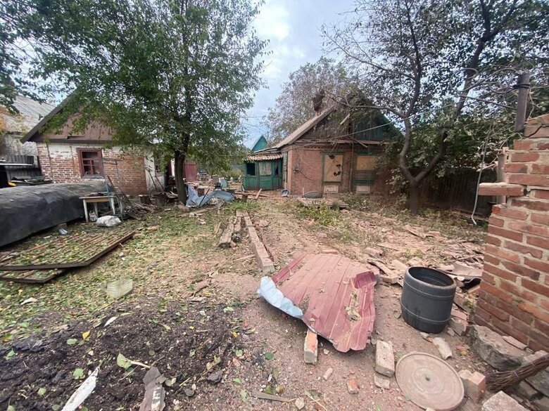 Day in Donetsk region: enemy shelled 8 settlements, residential buildings, granary, cultural center, medical facilities were damaged 03