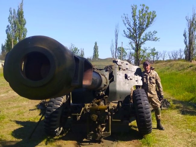 Командир гаубиці Володимир Іванов: Маленька радянська армія під прапором України воює з великою радянською армією під прапором Росії. Ми переможемо, коли створимо українську 04