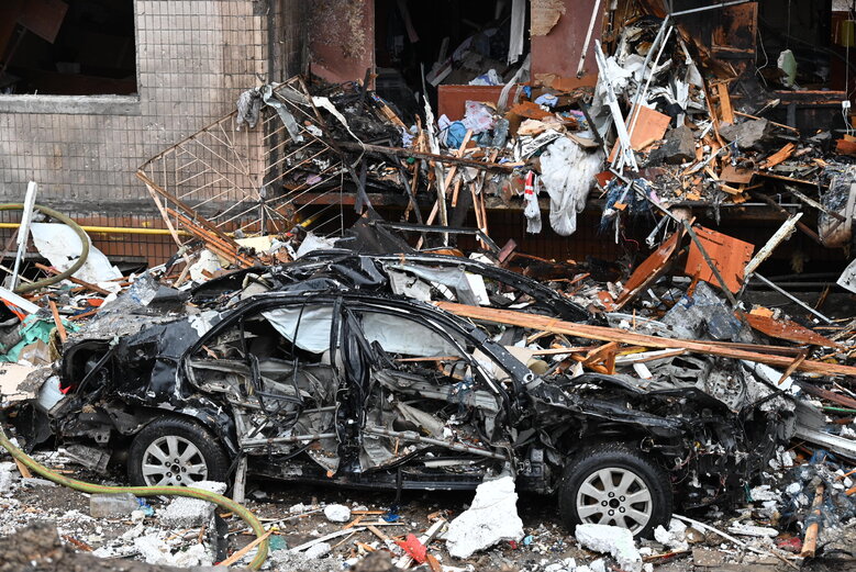 Consequences of Russian missile strike on house in Solomianskyi district of Kyiv 42