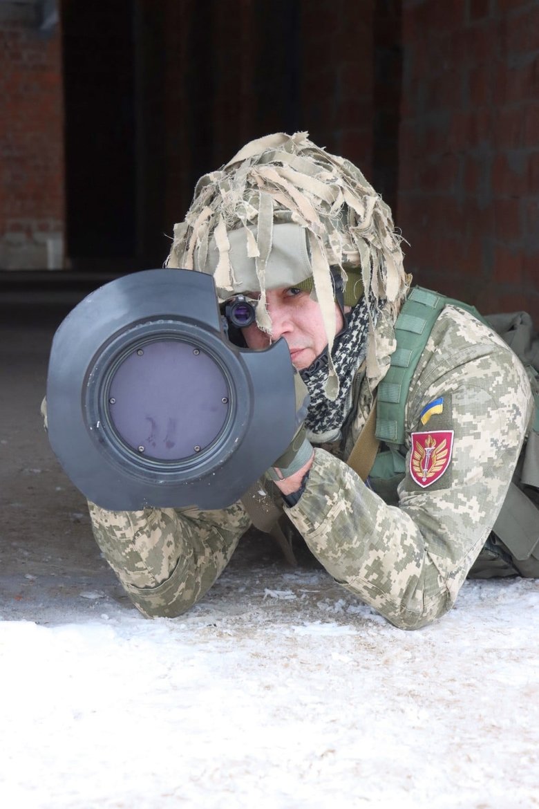 Военнослужащие ВСУ овладевают тактическими действиями по применению ПТРК NLAW в урбанизированной местности 08 Военнослужащие ВСУ овладевают тактическими действиями по применению ПТРК NLAW в урбанизированной местности 08