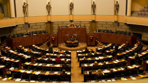 Все финские парламентские партии считают, что антироссийские экономические санкции снимать нельзя, - Yle