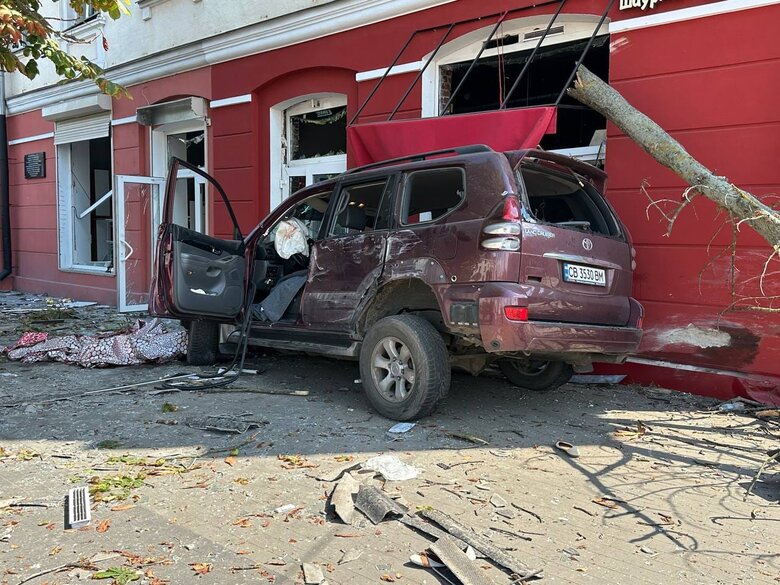 Number of dead in Chernihiv has increased to 6, 6-year-old child died, her mother is in serious condition, - Ministry of Internal Affairs 03