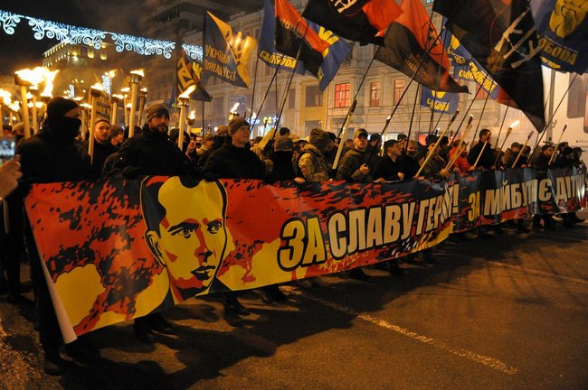 Факельное шествие в честь дня рождения Степана Бандеры прошло в Киеве 36