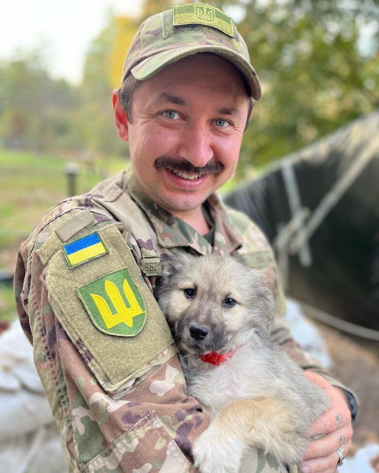 Музикант та офіцер ЗСУ Саша Буль: Ми можемо довго сратися про Схід і Захід, але коли припече, ми, як мурахи, зібралися - і російські колони палали від Сумщини і до Чорного моря… 02 Музикант та офіцер ЗСУ Саша Буль: Ми можемо довго сратися про Схід і Захід, але коли припече, ми, як мурахи, зібралися - і російські колони палали від Сумщини і до Чорного моря… 02