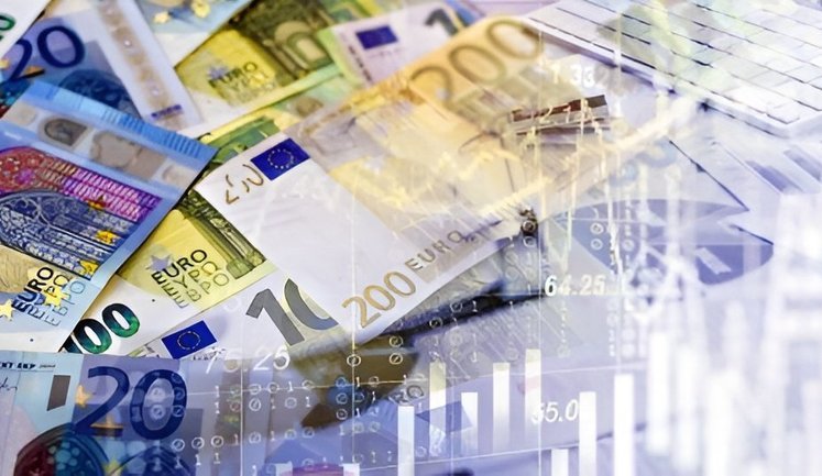 ЕС планирует предоставить Украине первый транш из 90 млрд евро уже в конце весны, - Домбровскис