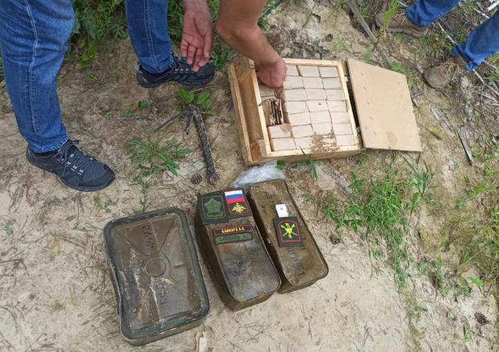 Два тайника с боеприпасами обнаружили на Черниговщине, - Госпогранслужба 02 Два тайника с боеприпасами обнаружили на Черниговщине, - Госпогранслужба 02