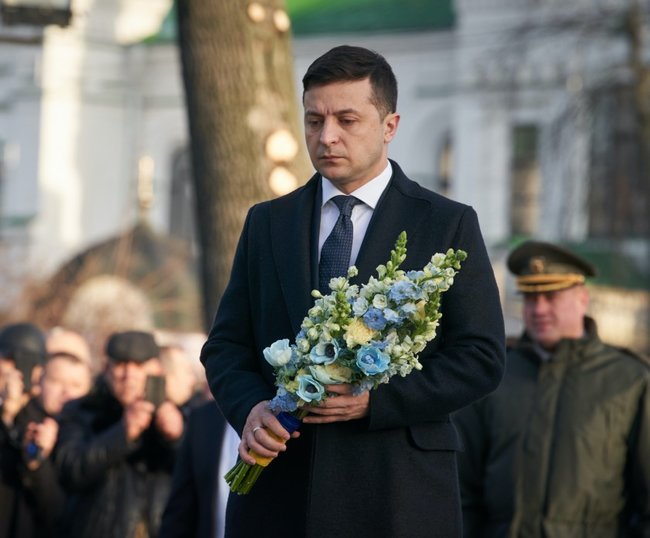 Зеленский почтил память воинов-афганцев 01