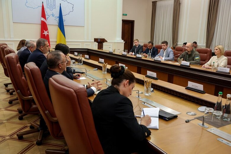 Shmyhal discussed economic cooperation and reconstruction of Ukraine with Turkish Foreign Minister Fidan 02