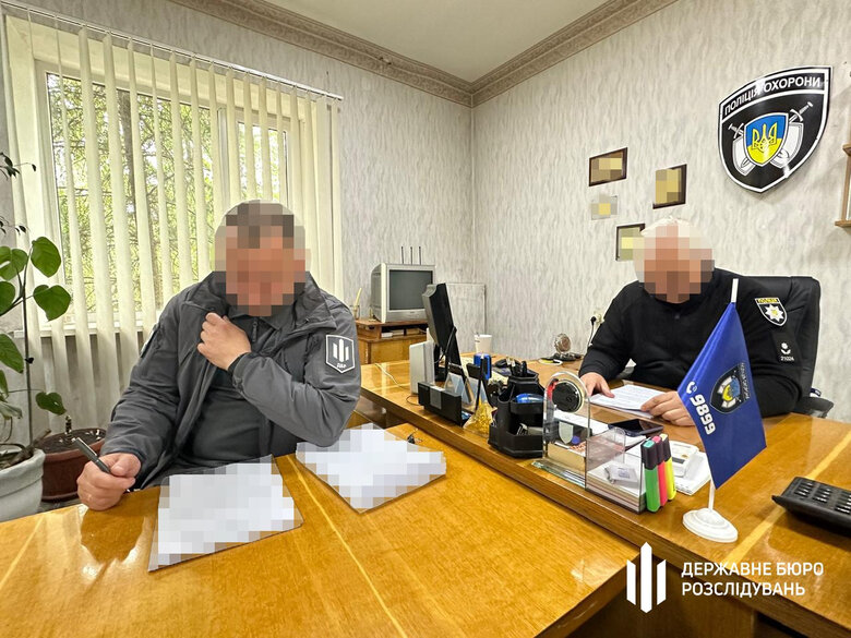 Безпідставні виплати бойових доплат
