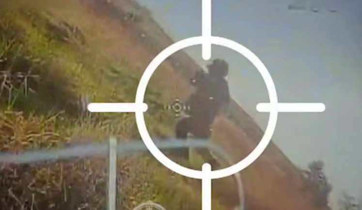 Бійці бригади К-2 знищують російську піхоту ударними дронами. ВIДЕО