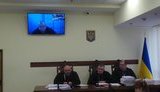 Суд розглядає апеляцію на арешт обвинуваченого у закупівлі неякісних бронежилетів Марченка: під будівлею суду відбувається акція на підтримку генерала. ФОТОрепортаж