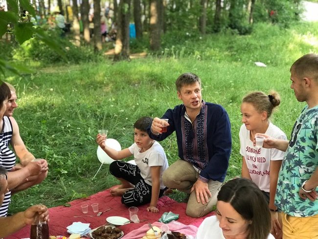 Залишилися в живих: як кури, цукор, клони і Полякова з Винником зберегли депутатам мандати 09 Залишилися в живих: як кури, цукор, клони і Полякова з Винником зберегли депутатам мандати 09