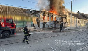 Запоріжжя під ударами дронів: пожежі, руйнування та загибель цивільної