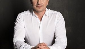 Як олігархи заробляють на "Укрзалізниці"?