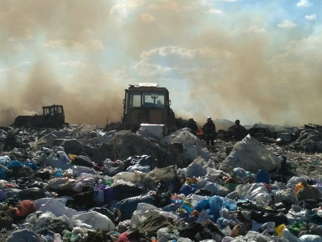 Під Миколаєвом горіло звалище. Пожежу локалізовано, - ДСНС 01