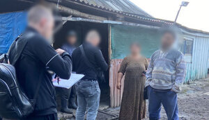 Четверо воров выдавали себя за волонтеров и грабили пенсионеров. "Заработали" 1,8 млн. грн. ФОТОрепортаж