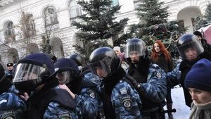 Bazaar Defenders Attacked by Berkut - Police is Arresting and Roughing up Everyone. PHOTO + VIDEO