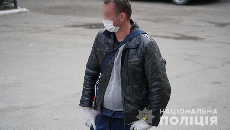 Мешканка Тернополя через карантин не пустила додому чоловіка, який повернувся з Польщі, - Нацполіція. ФОТО