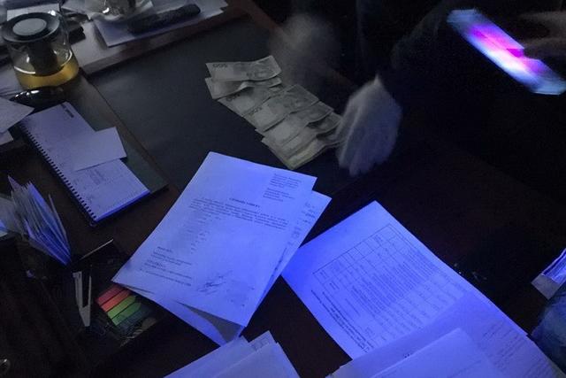 СБУ поймала на взятке главу Госагентства рыбхоза Николаевщины 02 СБУ поймала на взятке главу Госагентства рыбхоза Николаевщины 02