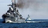 море
