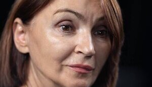 Людмила Гусейнова: "У Новоазовську мене чекає прапор України, за який мене й арештували"
