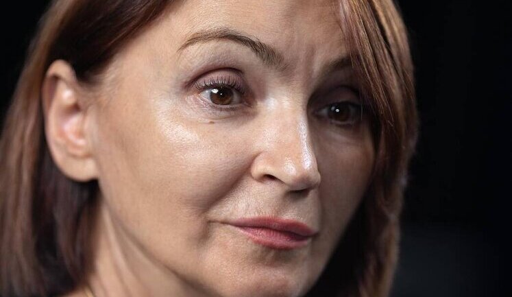 Людмила Гусейнова: "У Новоазовську мене чекає прапор України, за який мене й арештували"