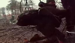 дрон атакує росіянина