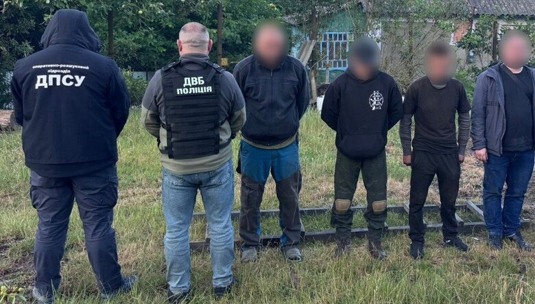 На Буковині викрили канал переправлення ухилянтів до Молдови