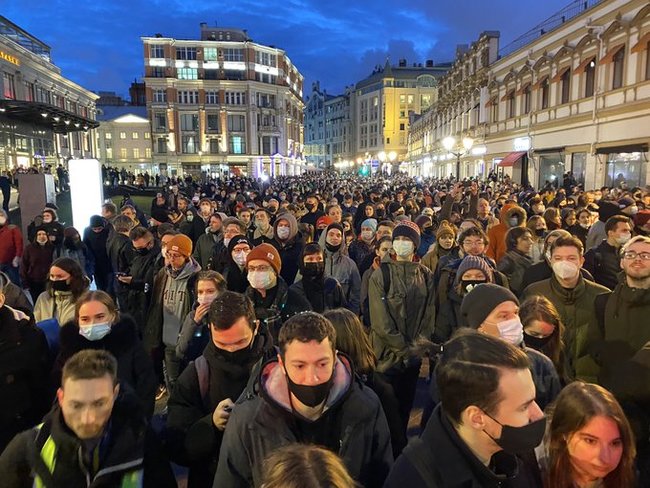 Путін - злодій!: У Росії проходять акції на підтримку Навального 18